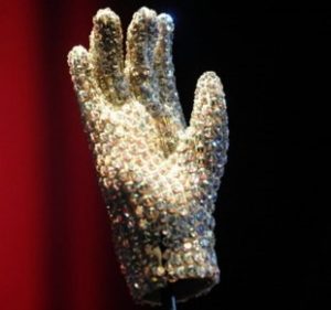 Lire la suite à propos de l’article Role Mining et le gant pailleté de Michael Jackson